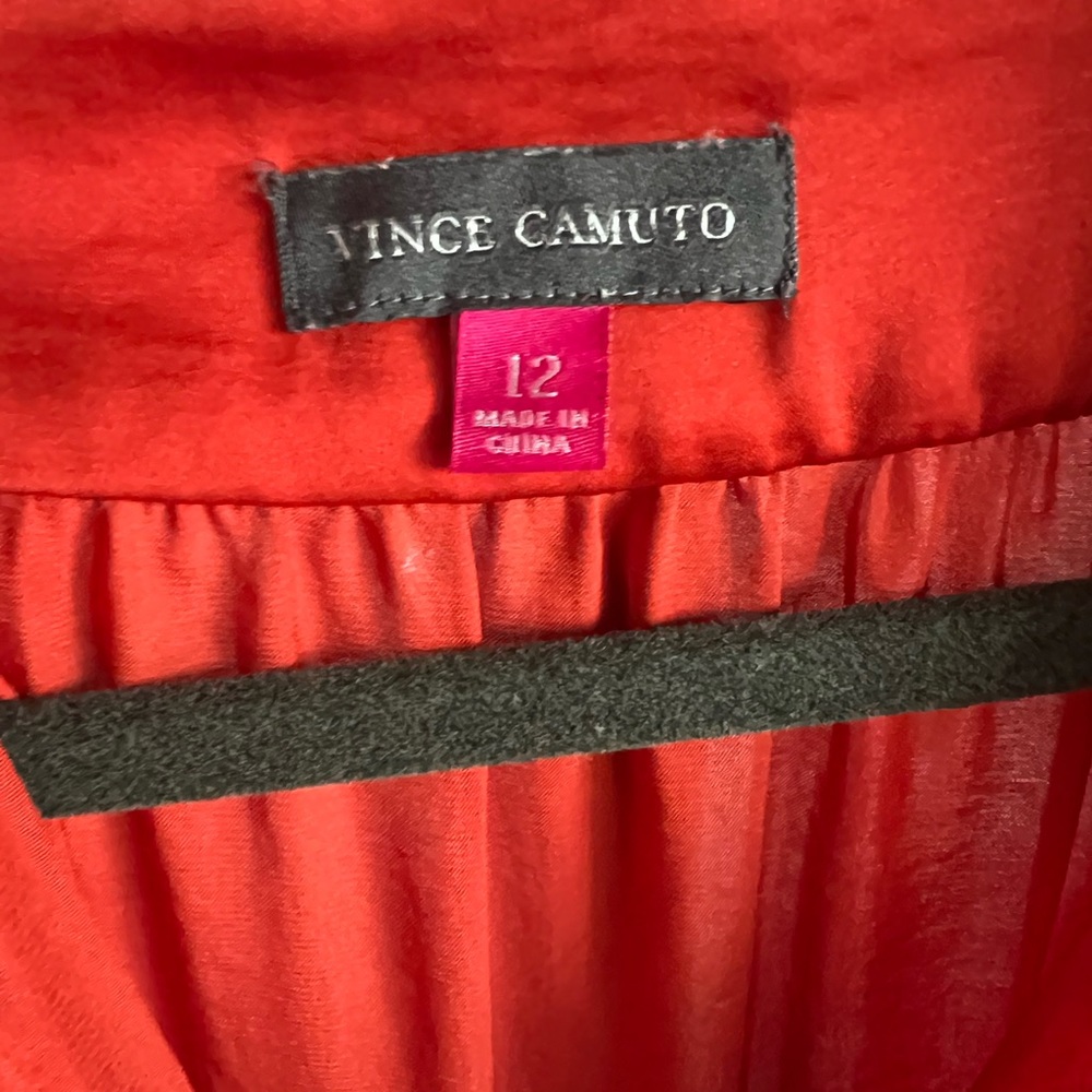 VINCE CAMUTO DRESS IN GORGEOUS RUST/RED - Picture 2 of 6